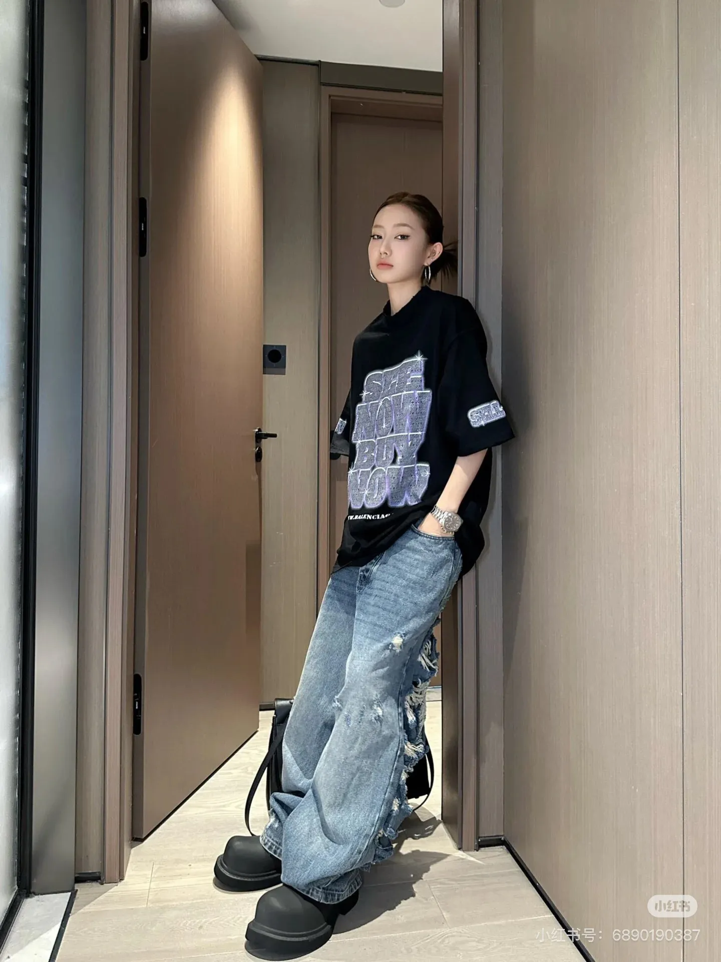 # Balenciaga/ # T Same Style